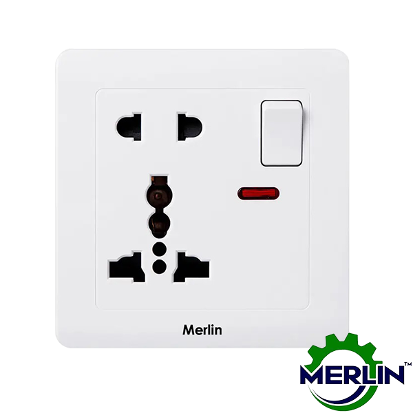 5 Pin Multi Socket with Switch | GE White