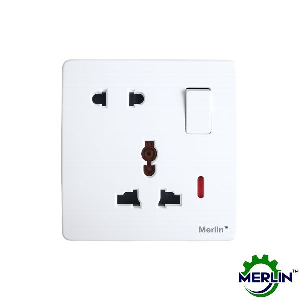 5 Pin Multi Socket With Switch White